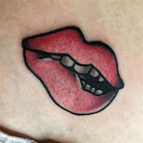 bacio tattoo|Il Bacio Tattoo and Piercing .